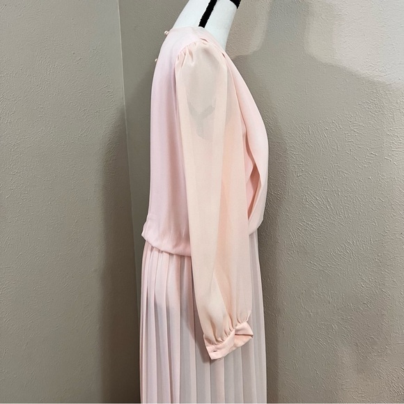 Vintage In The Mood pink chiffon dress - Picture 6 of 9